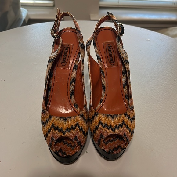 🎉HP🎉Missoni platform woven slingback heel - Picture 2 of 7